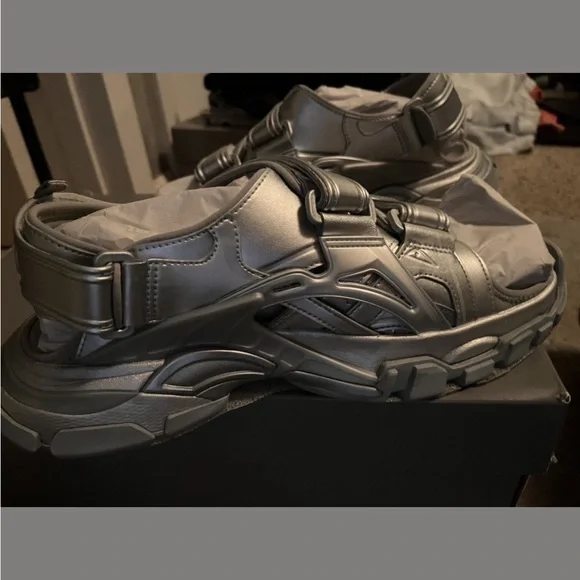 Balenciaga Metallic Silver Sneakers - Picture 4 of 10